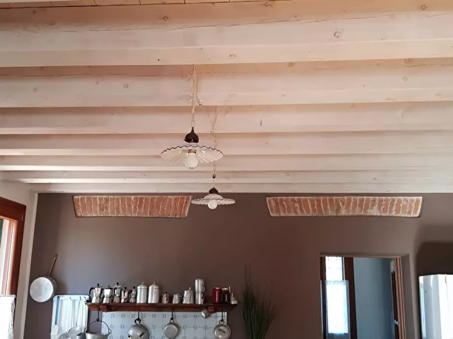 Immagine 8 di Rustico / casale in vendita  in Via nicolosi a Vicenza