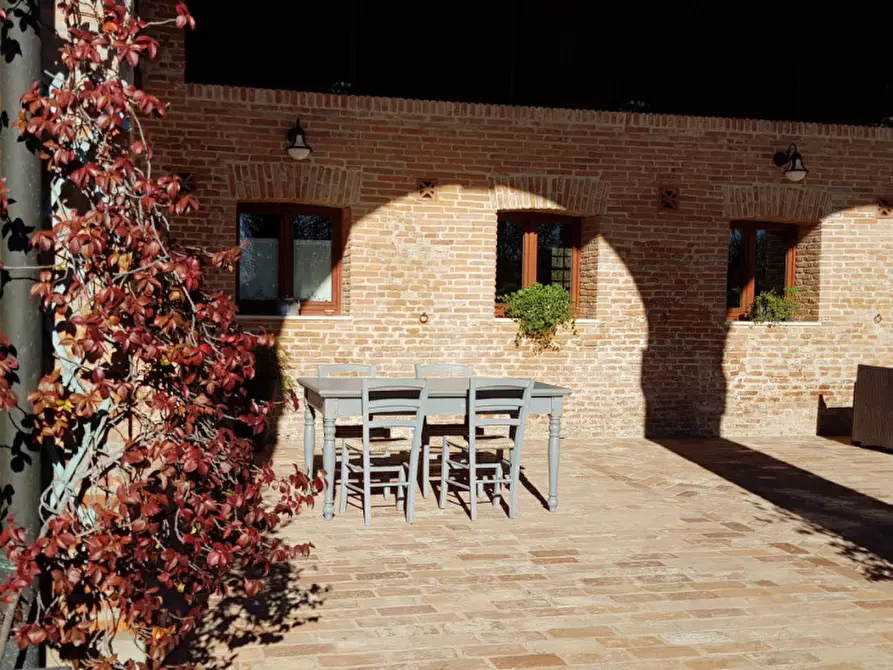 Immagine 10 di Rustico / casale in vendita  in Via nicolosi a Vicenza