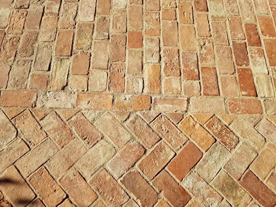 Immagine 12 di Rustico / casale in vendita  in Via nicolosi a Vicenza