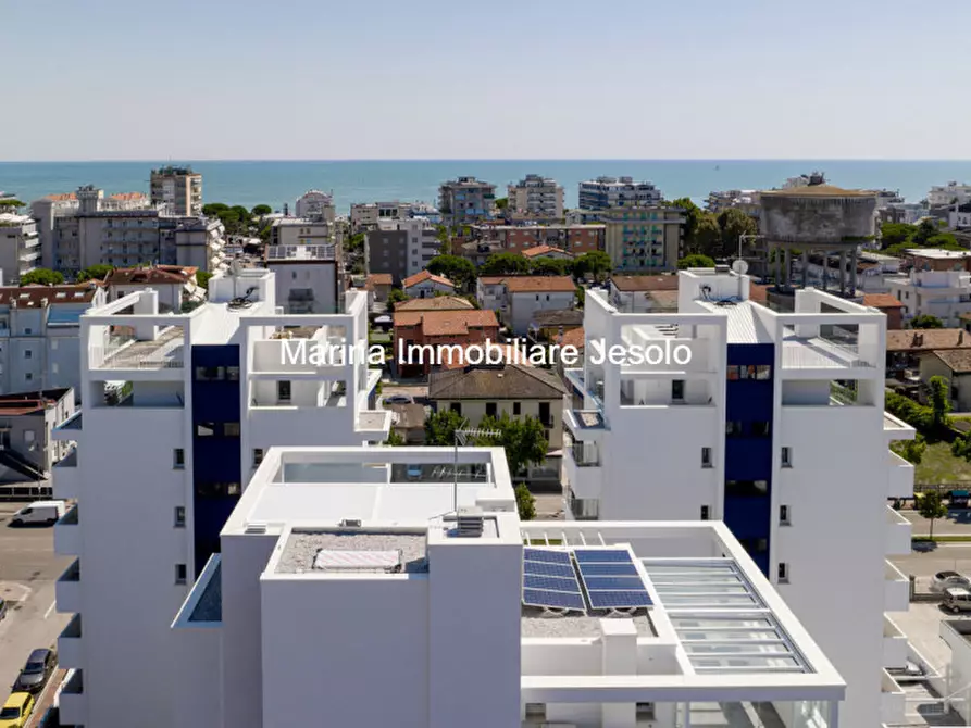 Immagine 4 di Appartamento in vendita  in via pindemonte a Jesolo
