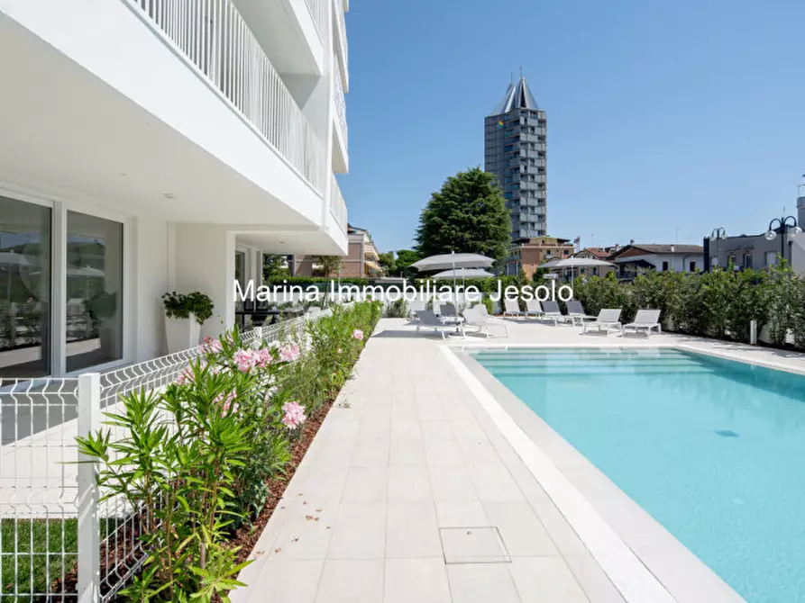 Immagine 21 di Appartamento in vendita  in via pindemonte a Jesolo