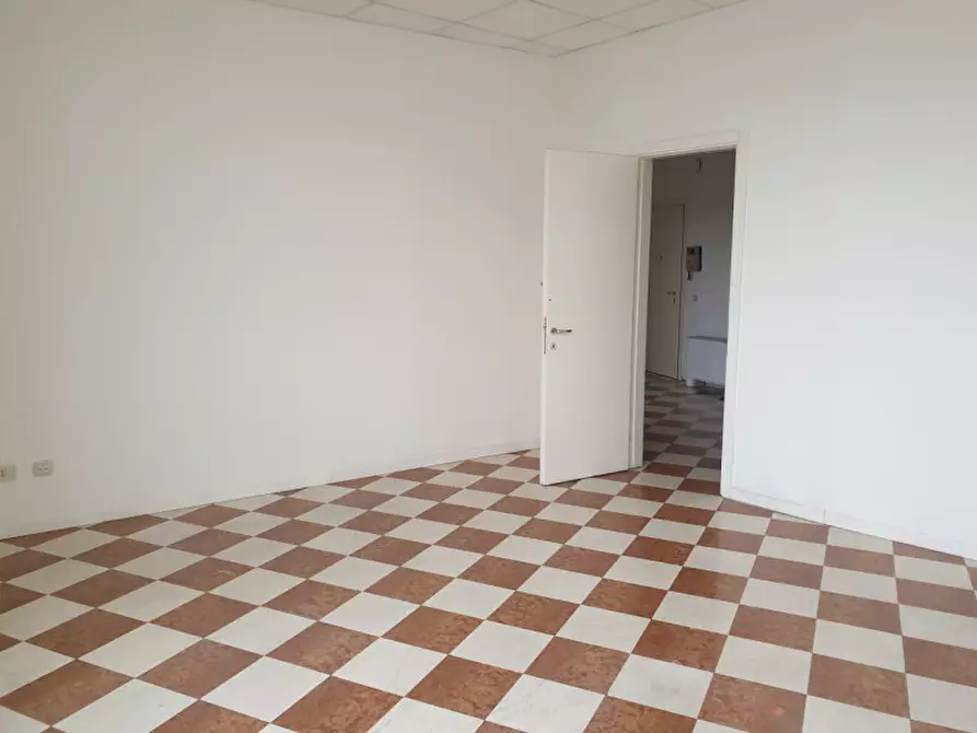 Immagine 4 di Ufficio in affitto  in via dei Pioppi a Vicenza