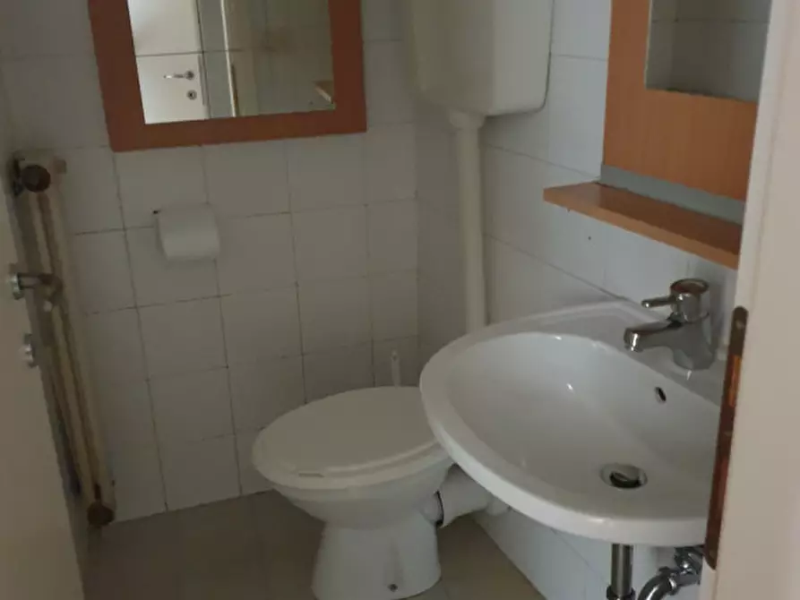 Immagine 7 di Ufficio in affitto  in via dei Pioppi a Vicenza