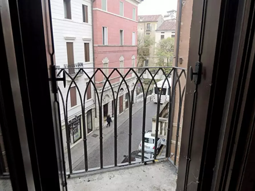 Immagine 25 di Appartamento in affitto  in Contra' Santi apostoli a Vicenza