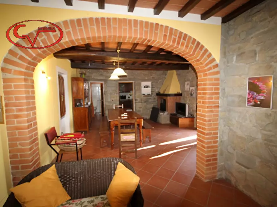 Immagine 5 di Villa in vendita  in Modine a Loro Ciuffenna