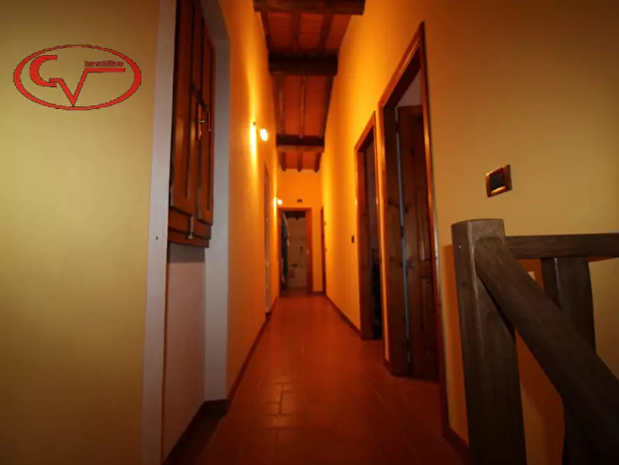 Immagine 11 di Villa in vendita  in Modine a Loro Ciuffenna