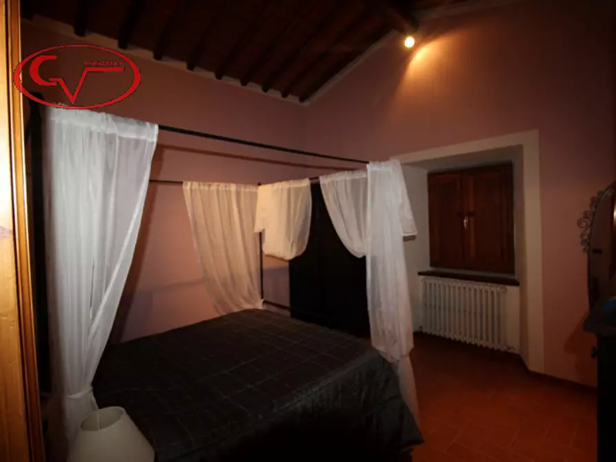 Immagine 14 di Villa in vendita  in Modine a Loro Ciuffenna