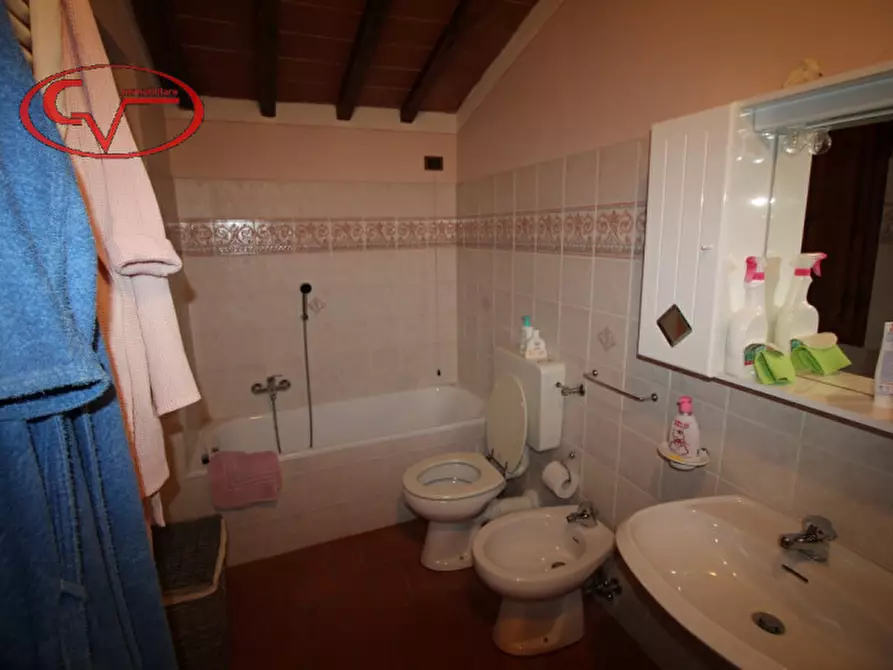 Immagine 18 di Villa in vendita  in Modine a Loro Ciuffenna