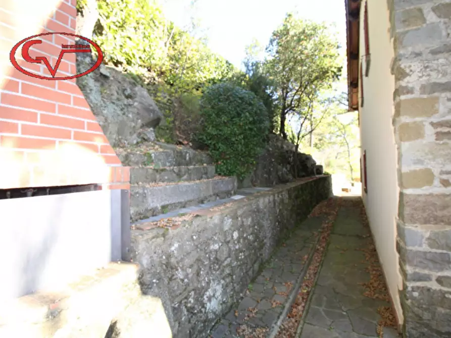 Immagine 22 di Villa in vendita  in Modine a Loro Ciuffenna