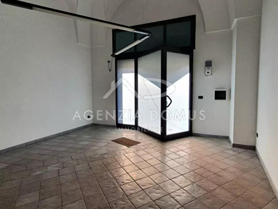 Immagine 4 di Ufficio in vendita  in via principe di napoli a Racale