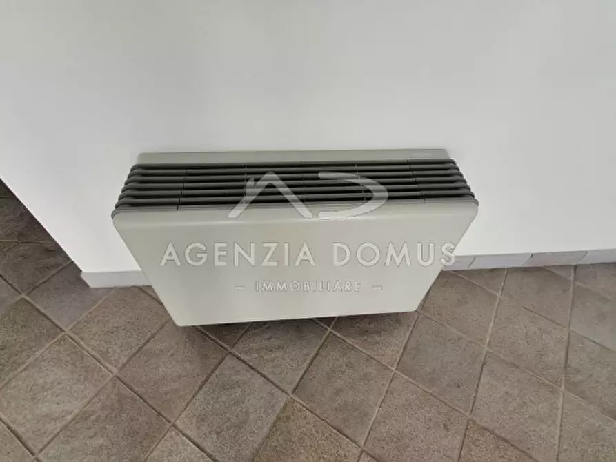 Immagine 18 di Ufficio in vendita  in via principe di napoli a Racale