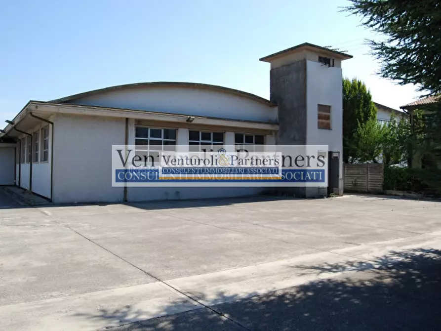 Immagine 1 di Capannone industriale in vendita  in via statale a Calcinato