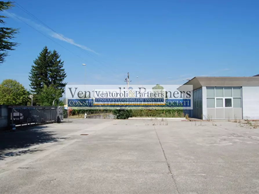 Immagine 4 di Capannone industriale in vendita  in via statale a Calcinato