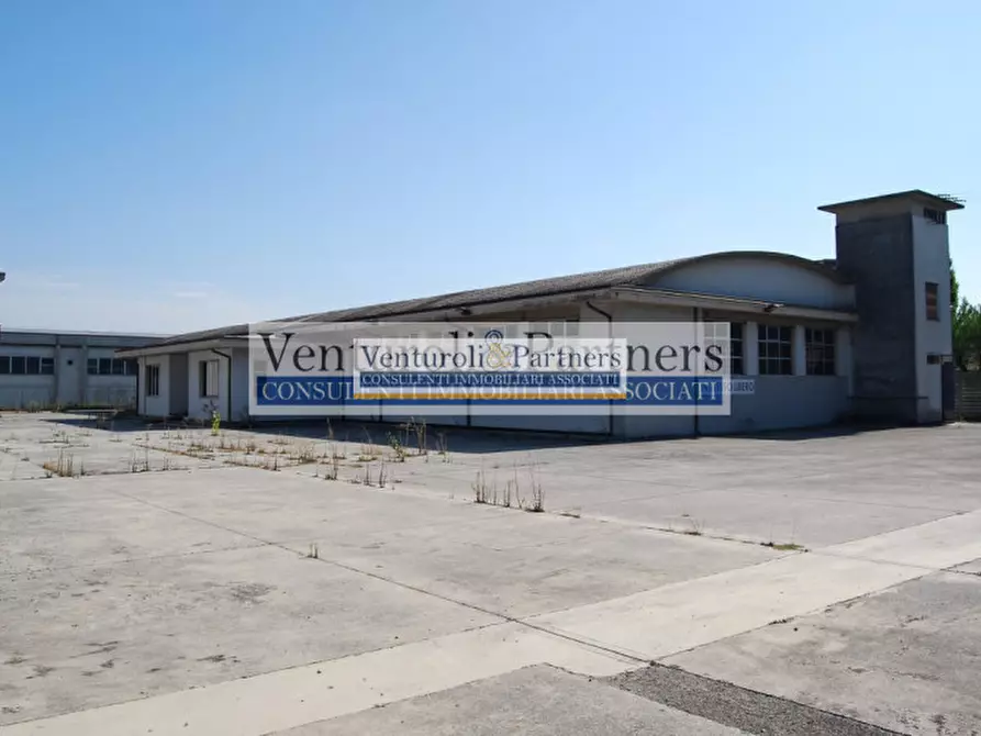 Immagine 5 di Capannone industriale in vendita  in via statale a Calcinato