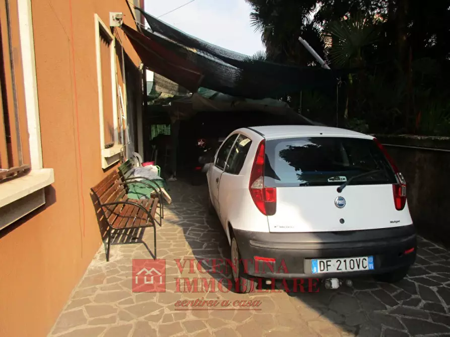 Immagine 27 di Appartamento in vendita  in Via Ragazzi del '99 a Vicenza