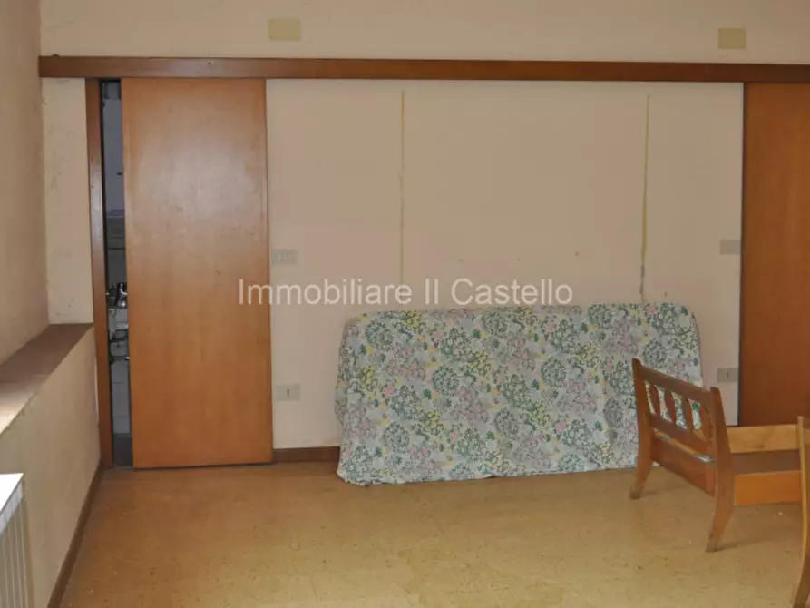 Immagine 22 di Attività commerciale in vendita  a Castiglione Del Lago