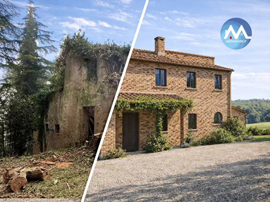 Immagine 1 di Rustico / casale in vendita  in Via Angelo Custode a Pesaro