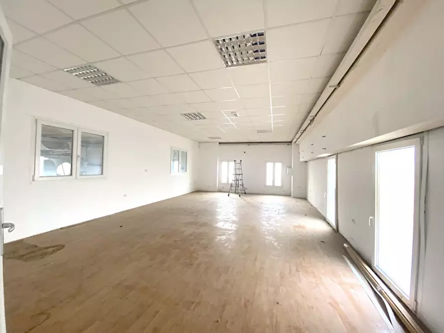 Immagine 6 di Capannone industriale in vendita  in VIA PIANA a Bertinoro