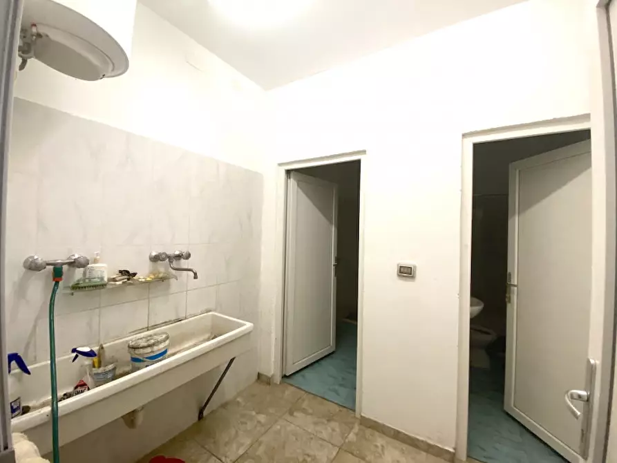 Immagine 9 di Capannone industriale in vendita  in VIA PIANA a Bertinoro