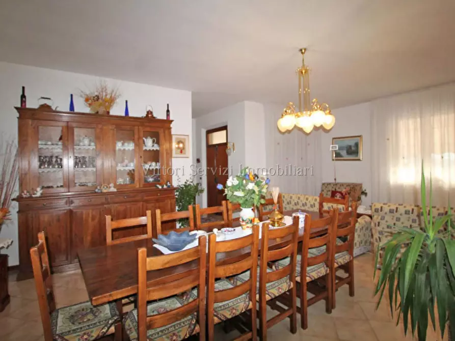 Immagine 8 di Casa bifamiliare in vendita  in via Basilicata a Torrita Di Siena