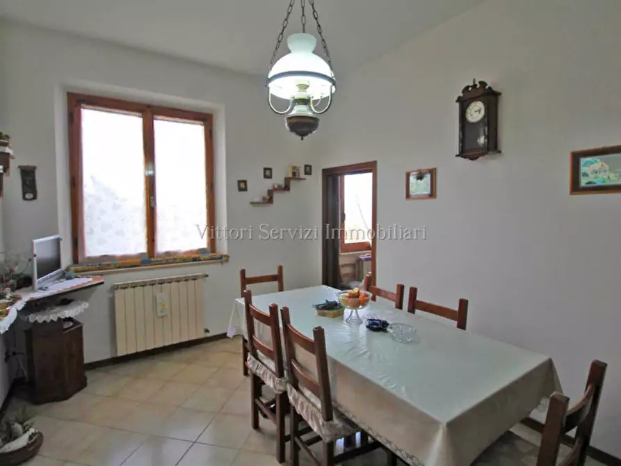 Immagine 11 di Casa bifamiliare in vendita  in via Basilicata a Torrita Di Siena