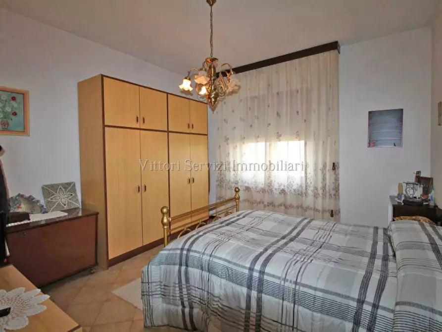 Immagine 12 di Casa bifamiliare in vendita  in via Basilicata a Torrita Di Siena