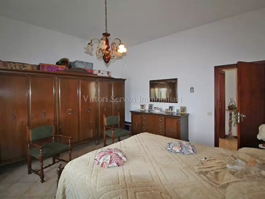 Immagine 13 di Casa bifamiliare in vendita  in via Basilicata a Torrita Di Siena