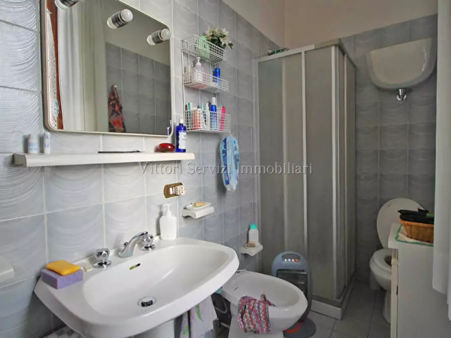 Immagine 17 di Casa bifamiliare in vendita  in via Basilicata a Torrita Di Siena