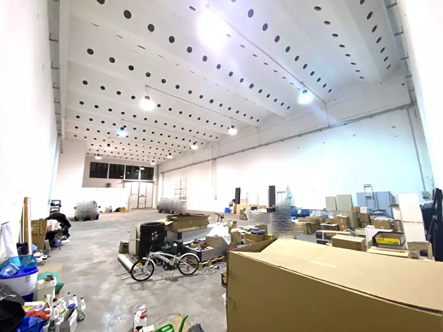 Immagine 1 di Capannone industriale in vendita  in VIA PARRI a Cesena