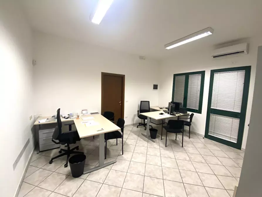 Immagine 4 di Capannone industriale in vendita  in VIA PARRI a Cesena