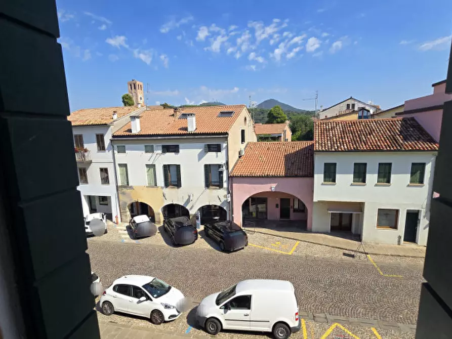 Immagine 10 di Appartamento in vendita  in Piazza Maggiore, 20 a Este