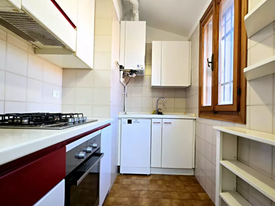 Immagine 11 di Appartamento in vendita  in Piazza Maggiore, 20 a Este