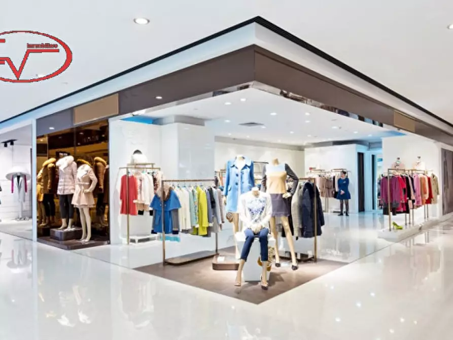 Immagine 5 di Negozio in vendita  in viale diaz a Montevarchi