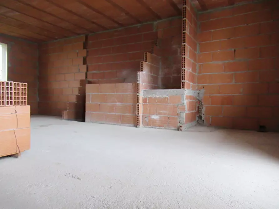 Immagine 24 di Casa trifamiliare in vendita  in via mazzini a Trevignano