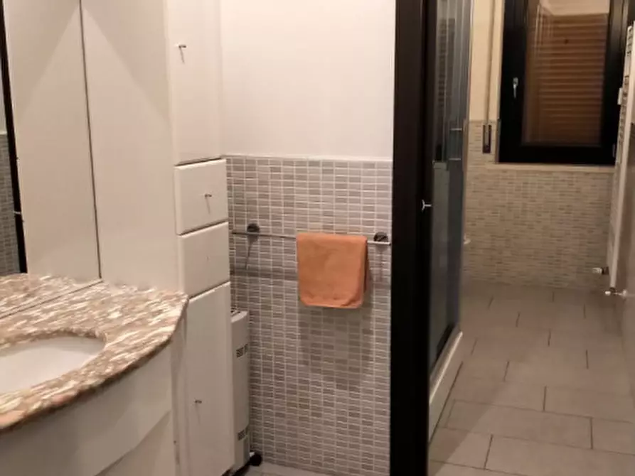 Immagine 19 di Attico in affitto  in Via A Pisano a Verona