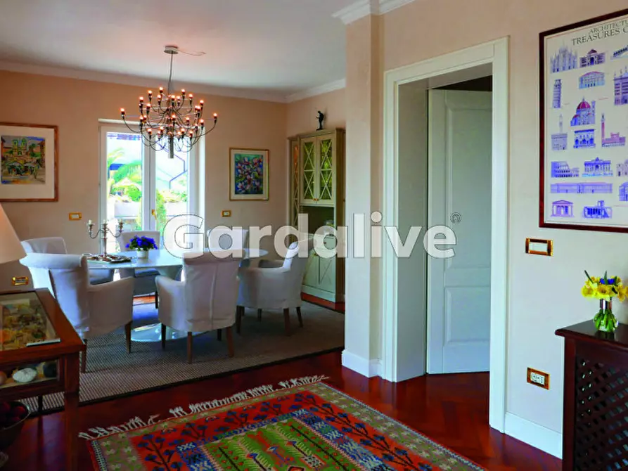 Immagine 9 di Villa in vendita  a Toscolano-Maderno