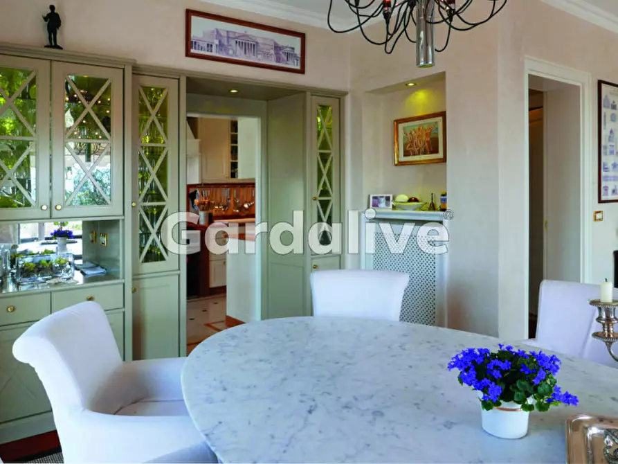 Immagine 10 di Villa in vendita  a Toscolano-Maderno