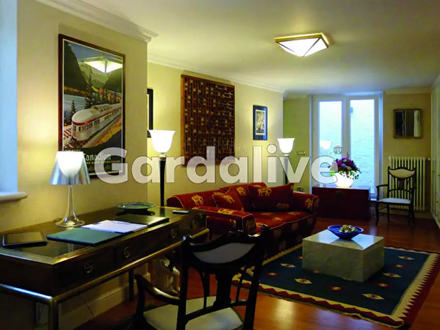 Immagine 13 di Villa in vendita  a Toscolano-Maderno