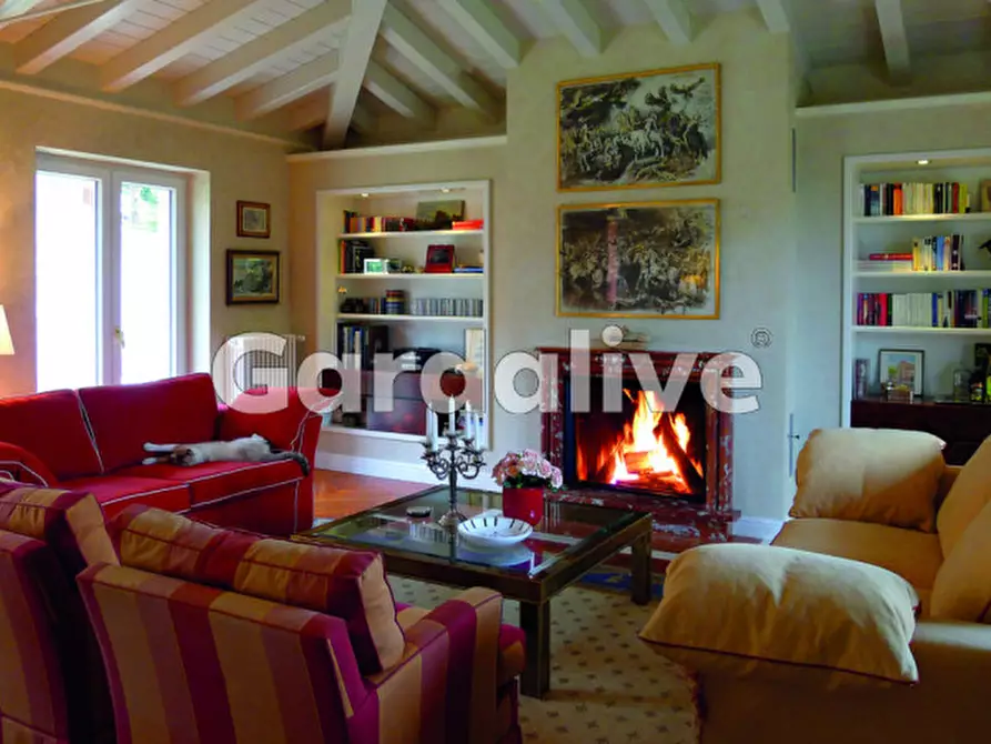 Immagine 14 di Villa in vendita  a Toscolano-Maderno