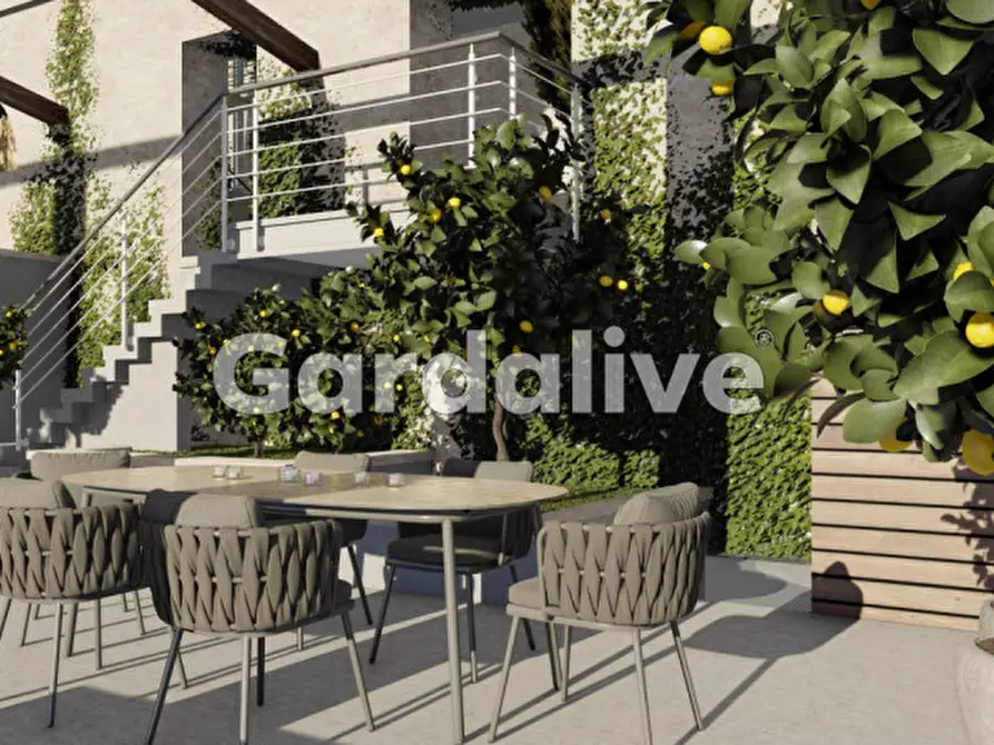 Immagine 6 di Villa in vendita  a Toscolano-Maderno