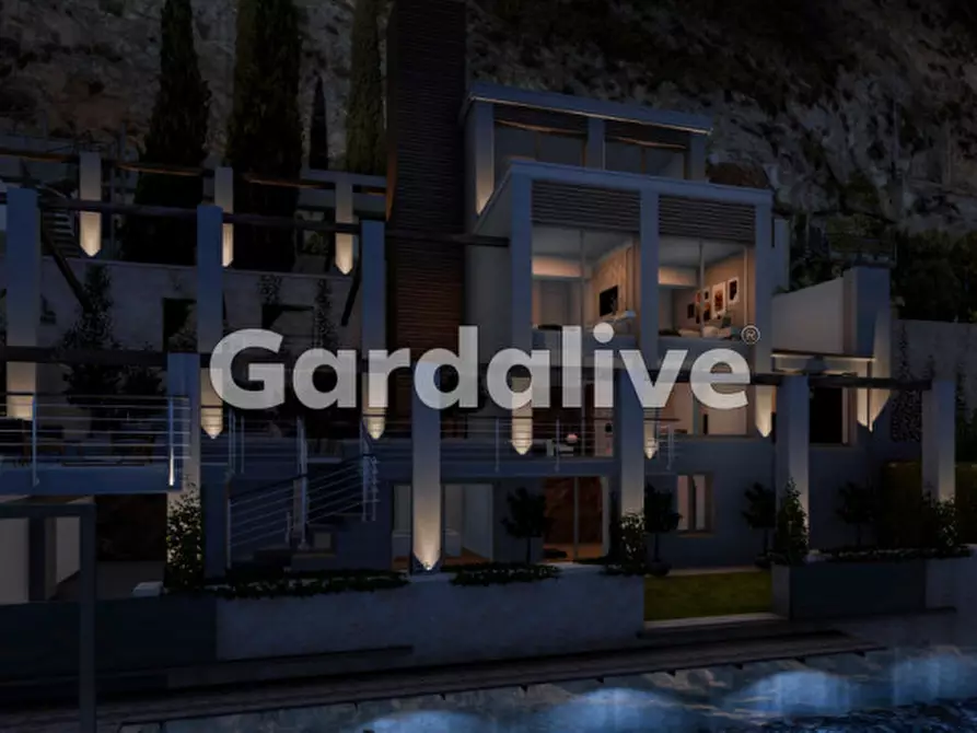 Immagine 9 di Villa in vendita  a Toscolano-Maderno