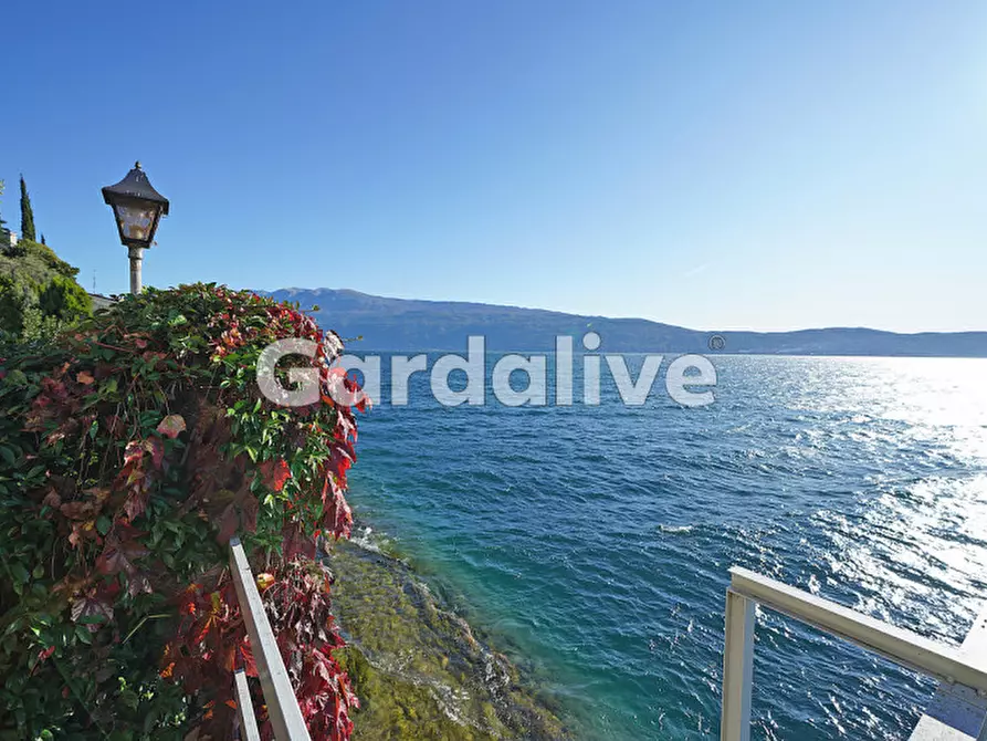 Immagine 14 di Villa in vendita  a Toscolano-Maderno