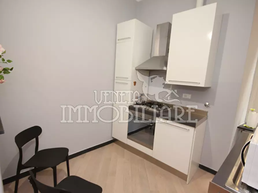 Immagine 7 di Appartamento in affitto  in piazza de marini a Genova