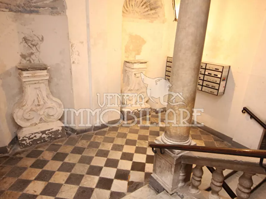 Immagine 10 di Appartamento in affitto  in piazza de marini a Genova