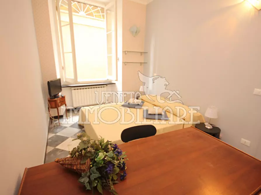 Immagine 11 di Appartamento in affitto  in piazza de marini a Genova