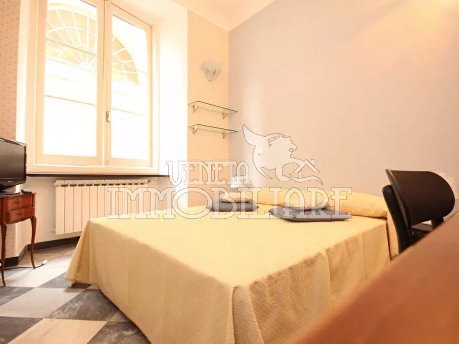 Immagine 15 di Appartamento in affitto  in piazza de marini a Genova