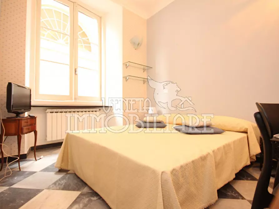 Immagine 17 di Appartamento in affitto  in piazza de marini a Genova