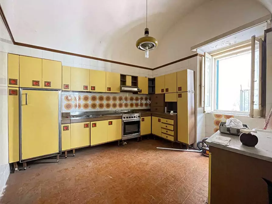 Immagine 8 di Appartamento in vendita  in via Carlo Papa a Modica