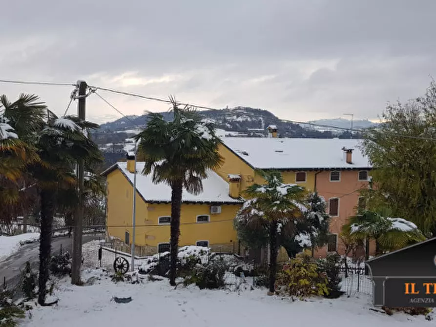 Immagine 1 di Casa indipendente in vendita  in VIA CANOVE a Gambugliano