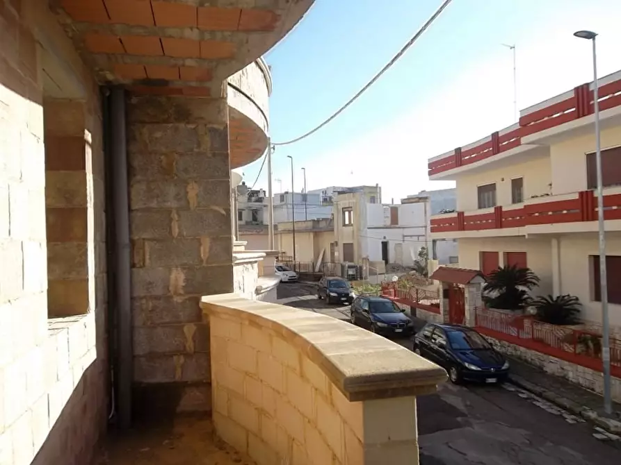 Immagine 15 di Villa in vendita  a Casarano